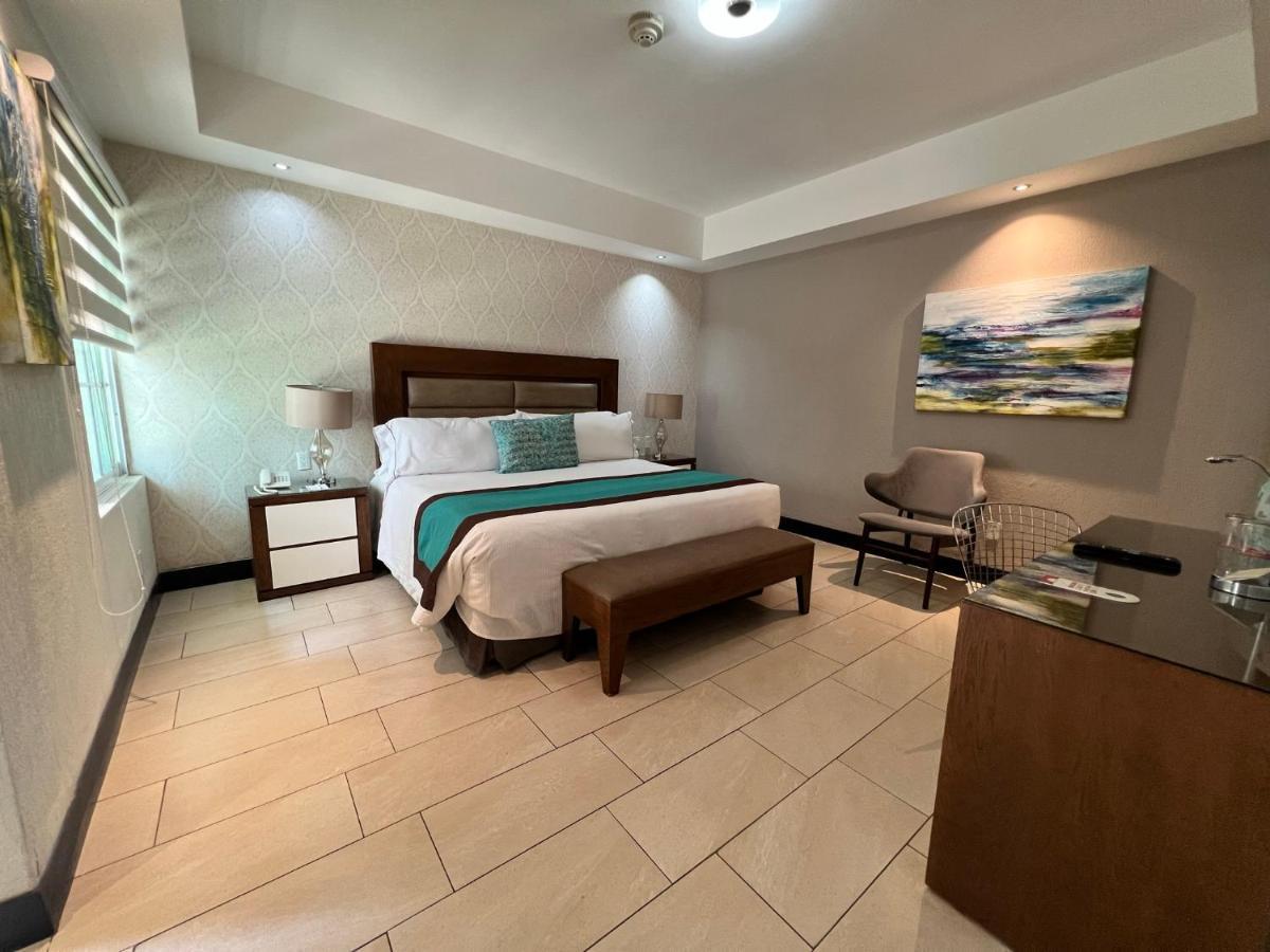 Aurea Hotel And Suites Zapopan Extérieur photo